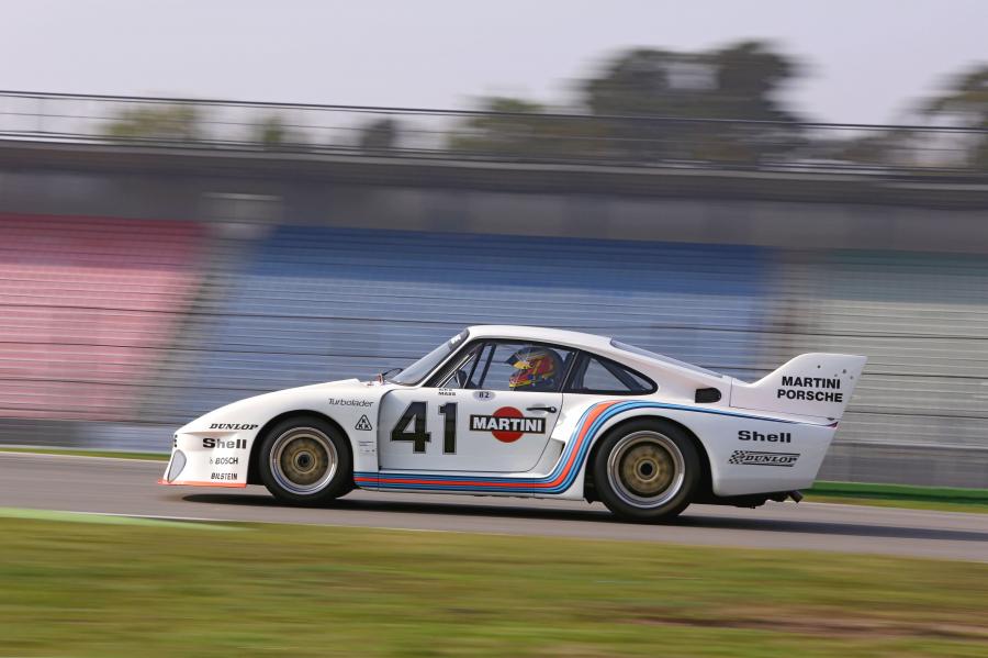  Porsche 935/77 Works 1977 года  (фото 7 из 26)